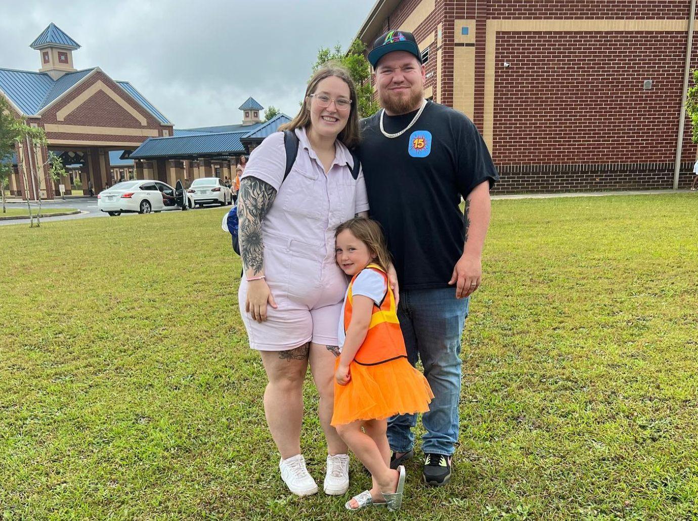 mama june daughter lauryn pumpkin efird files divorce josh efird  years