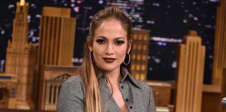 Jennifer lopez tears up over twins