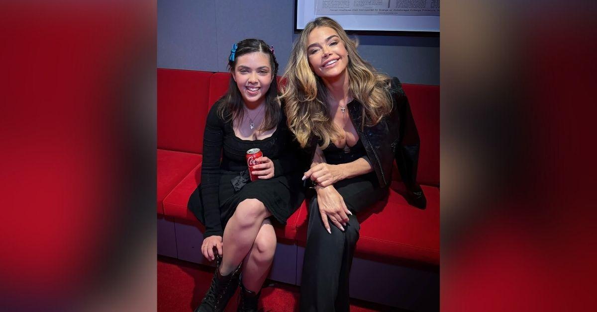 image of Denise Richards posed with her daughter Eloise at the event.