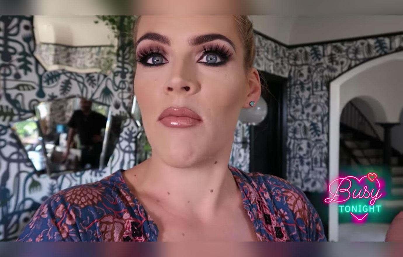 Busy Philipps Dresses Up As Kim Kardashian On Busy Tonight Watch