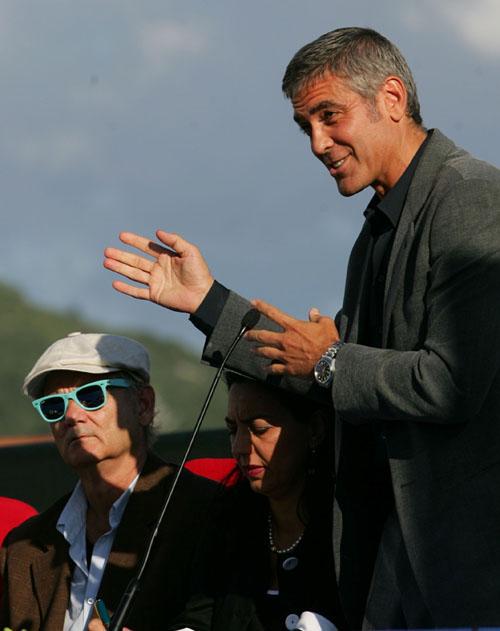 2009__07__fp_3249175_barm_clooney_murray_070909.jpg