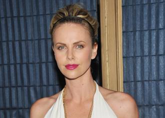 Charlize theron nov29nea.jpg