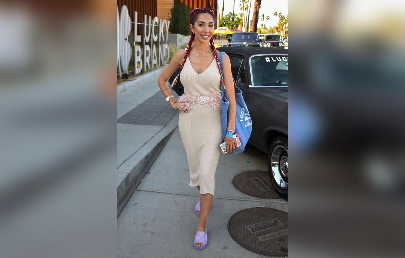 Teen mom Farrah Abraham and Phoebe Price turn heads in Palm Springs