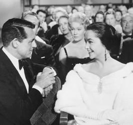 2010__12__Neva_Patterson_Dec17news 267×300.jpg