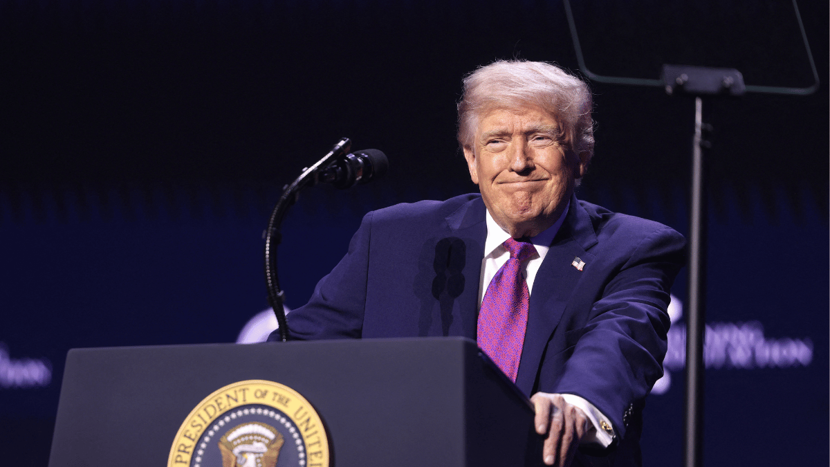 Image of Donald Trump's White House communications director typically uses a volatile approach when addressing critics.