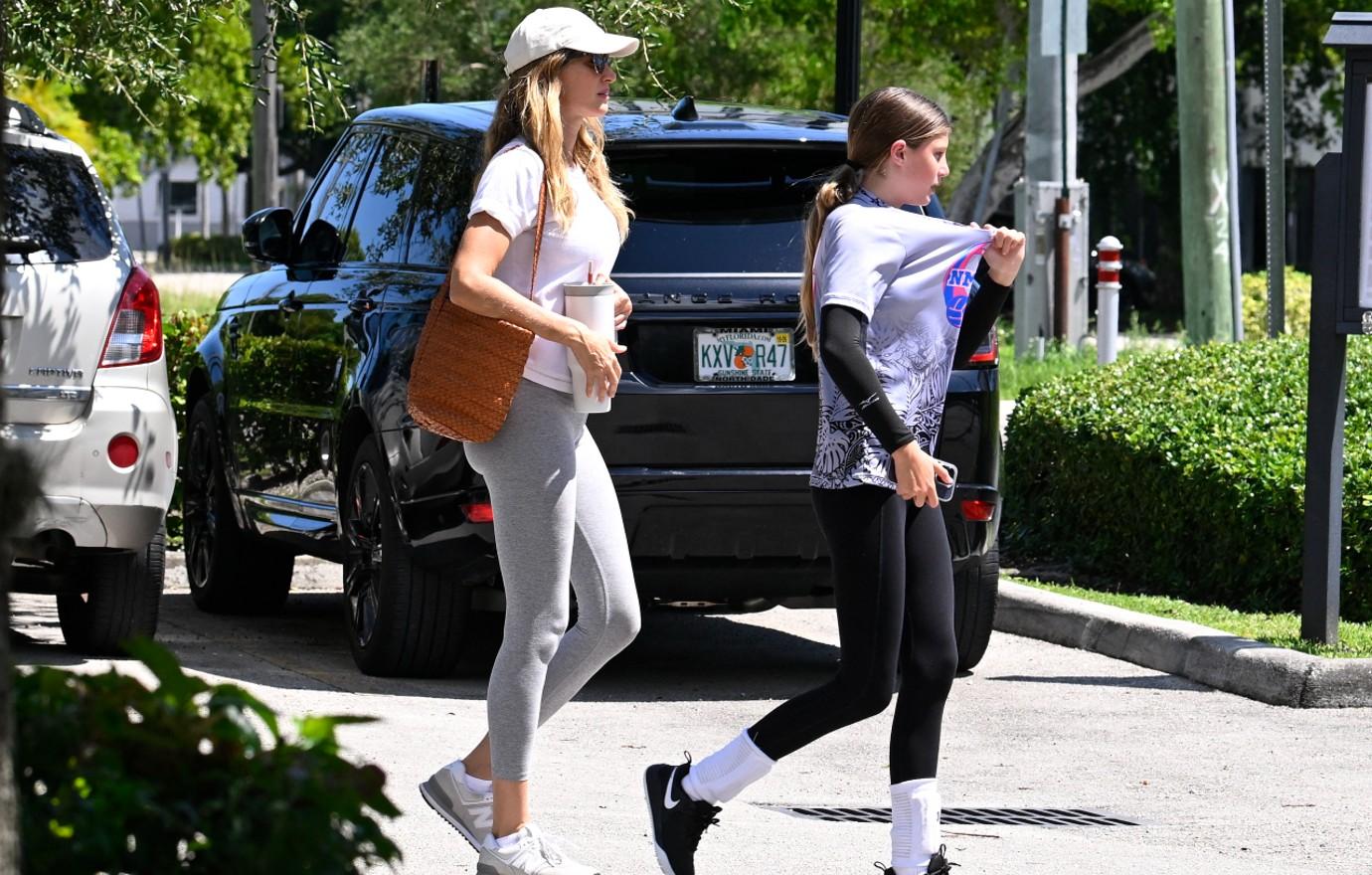 gisele bundchen takes daughter vivian to volleyball with boyfriendjoaquim vallente ok