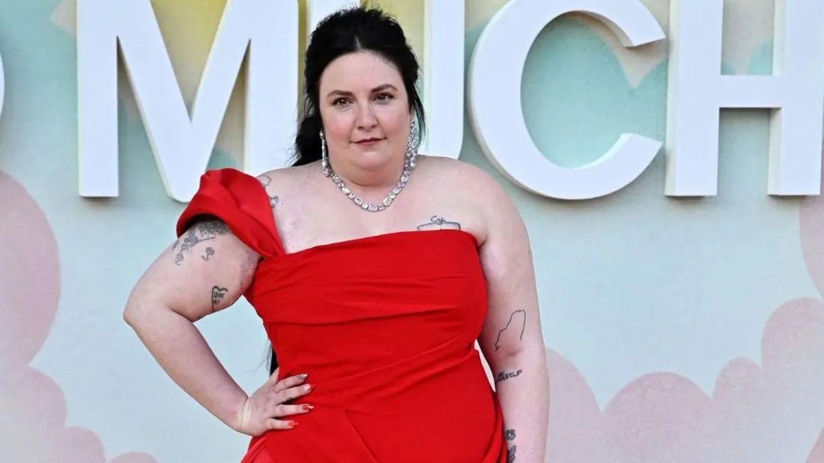 Photo of Lena Dunham claimed she got a response by her former flame in 'less than a minute.'