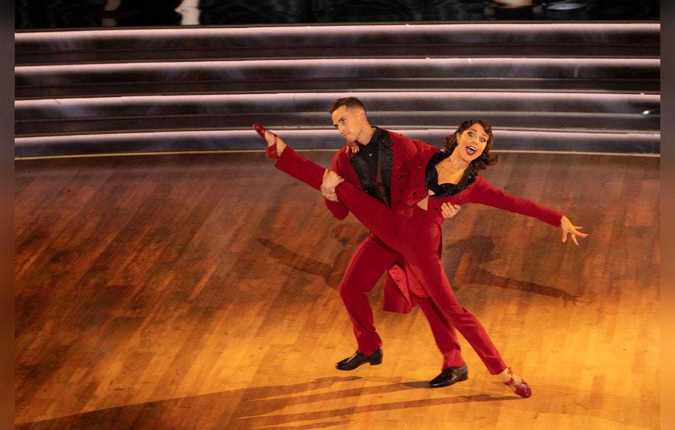 ‘Dancing With The Stars’ Crowns A Brand New Winner!