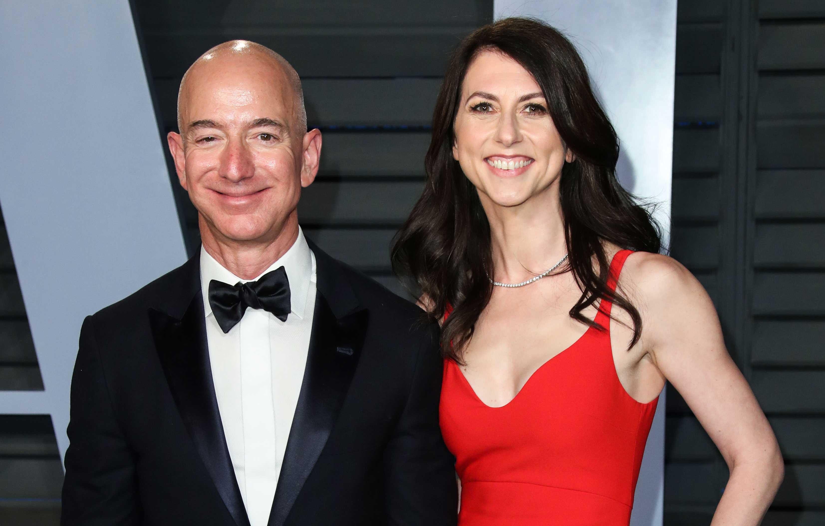 mackenzie scott jeff bezos ex wife files for divorce from science teacher husband dan jewett