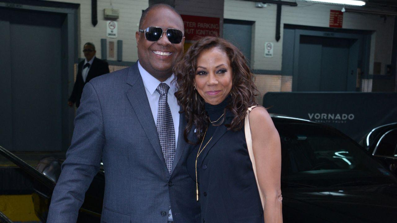 Photo of Rodney Peete and Holly Robinson Peete