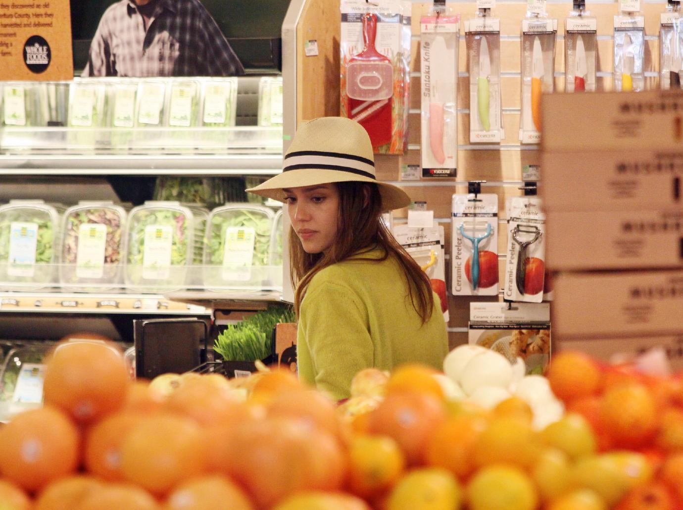 jessica alba food market