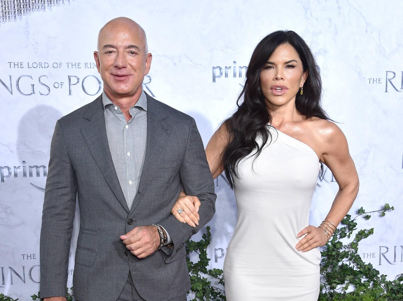 lauren sanchez hints jeff bezos engagement