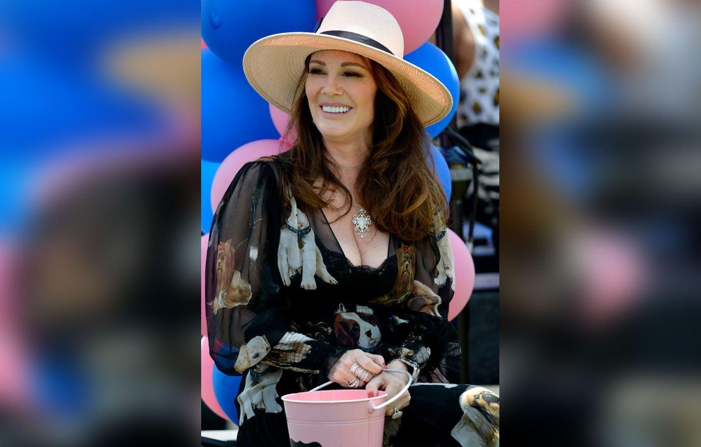 Lisa Vanderpump Responds Kyle Richards' Twitter Rant