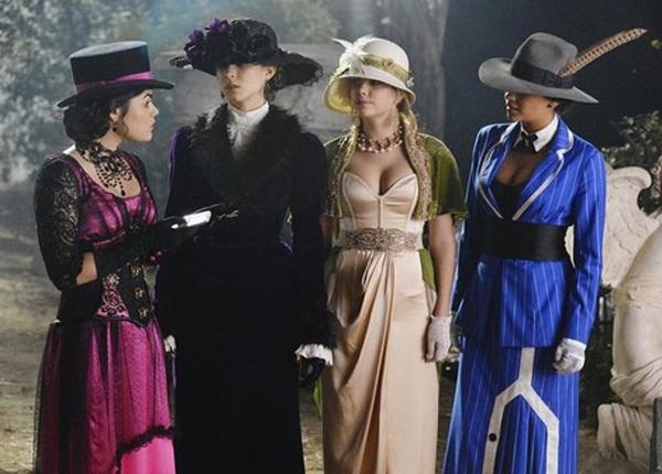 Pretty little liars halloween special season 4