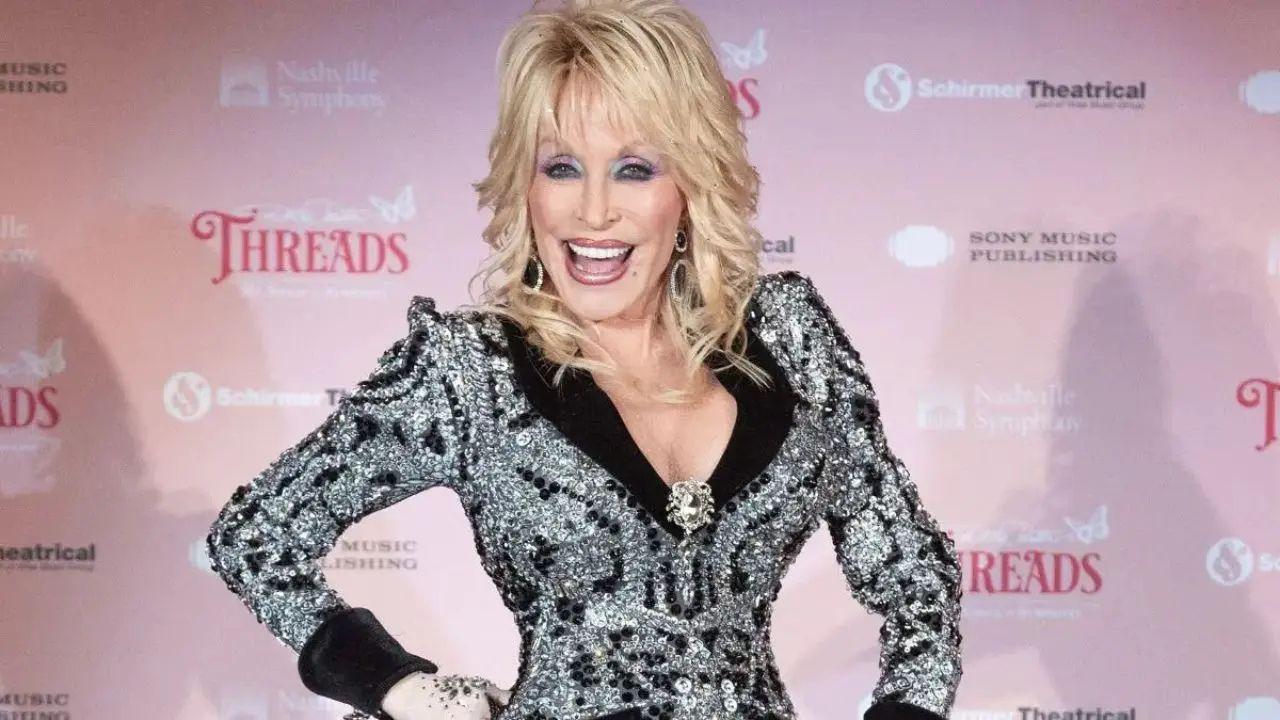 Photo of Dolly Parton died peacefully on August 26, 2026.