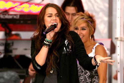 PHOTOS: Miley Cyrus Rocks the Today Show