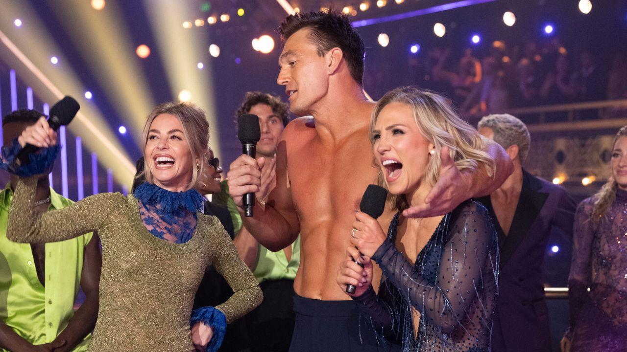 image of Cameron and Burgess performed the viral 'Off Campus' dance on 'DWTS.'