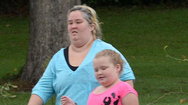 Honey Boo Boo shows off her new Louis Vuitton bag in McIntyre, GA