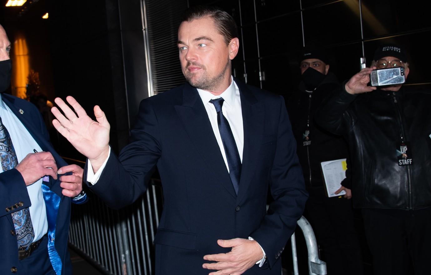 Leonardo DiCaprio's Ex Nina Agdal Jokes About Receiving Flirty Texts