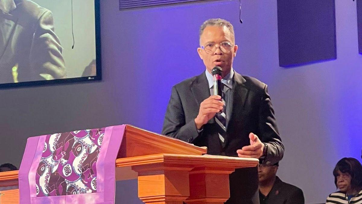 Image of Jesse Jackson Jr. shaded the three remaining living Democratic presidents.