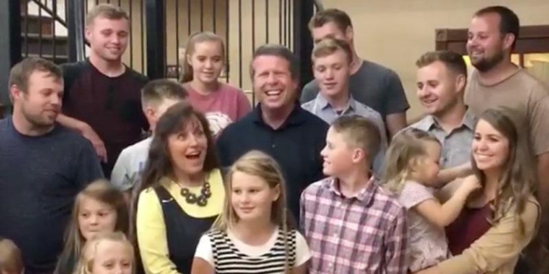 Fans cant believe the duggars keep doing this pp