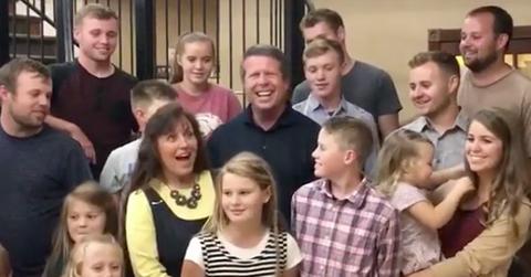 Fans cant believe the duggars keep doing this pp