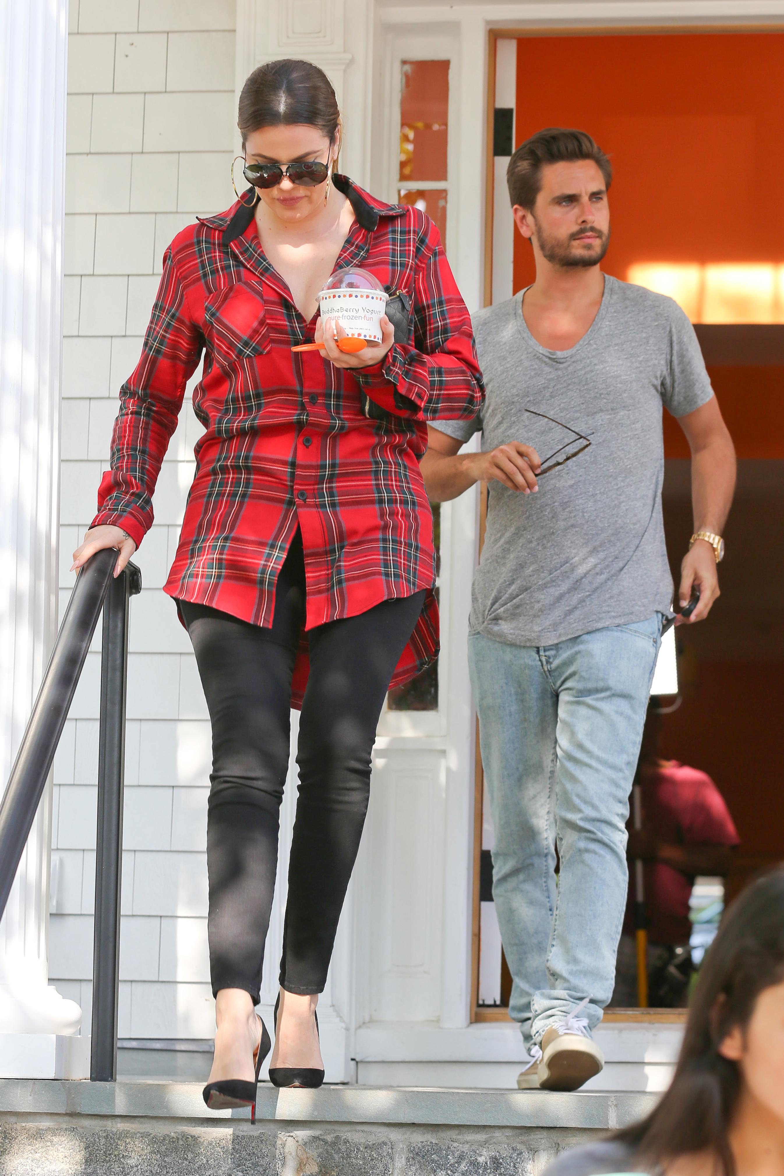 Khloe Kardashian and Scott Disick cool down by getting a Frozen Yogurt