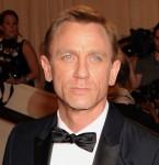 2010__07__okmagazine_daniel craig 145×150.jpg