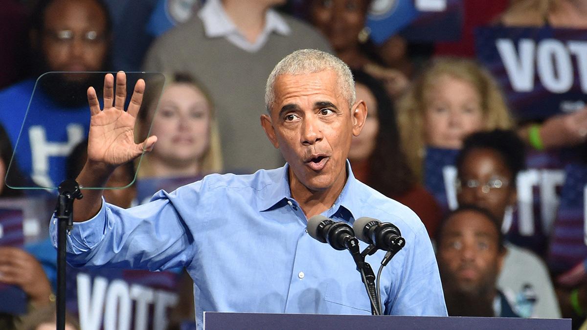 Photo of Barack and Michelle Obama haven't directly addressed Josh Hokit's offensive comment.
