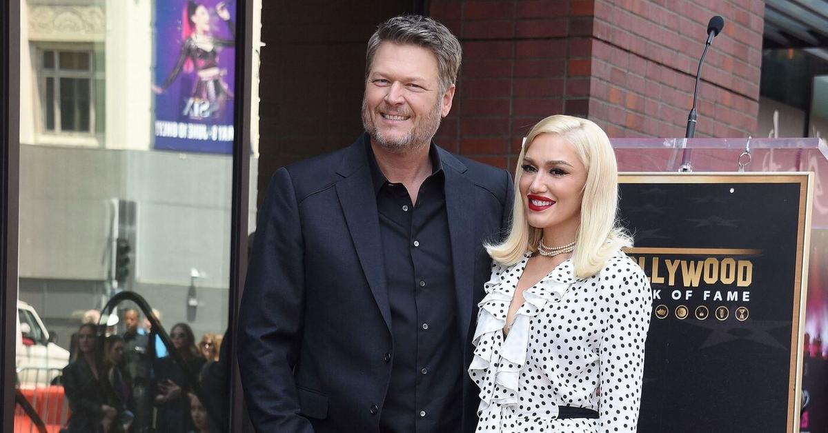 Video Blake Shelton and Gwen Stefani Are All Smiles on Football Date - ABC  News