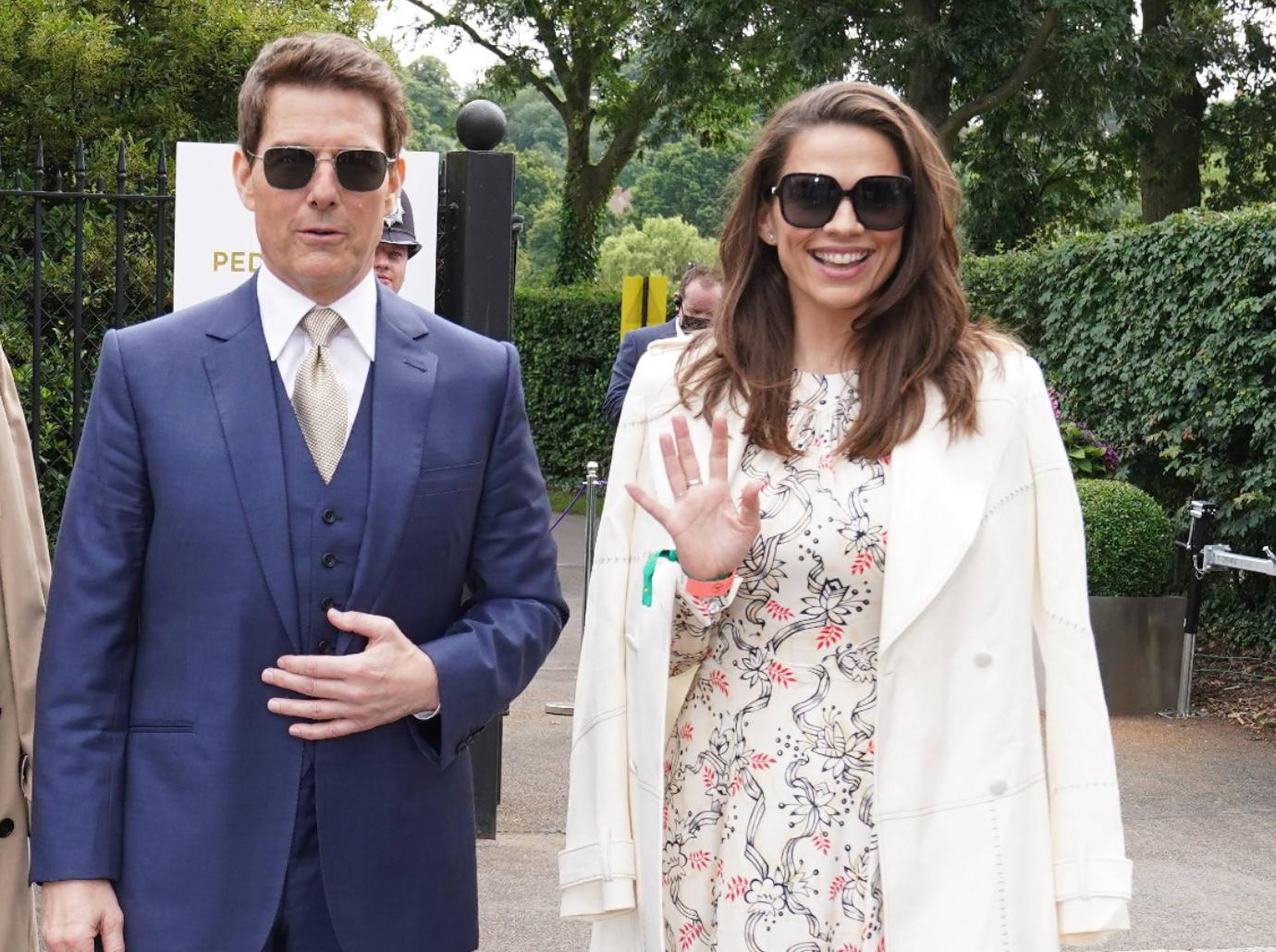 tom cruise hayley atwell gallery pic