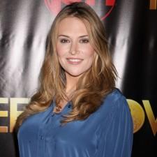 2010__02__Brooke_Mueller_Feb16newsne 225×2251.jpg