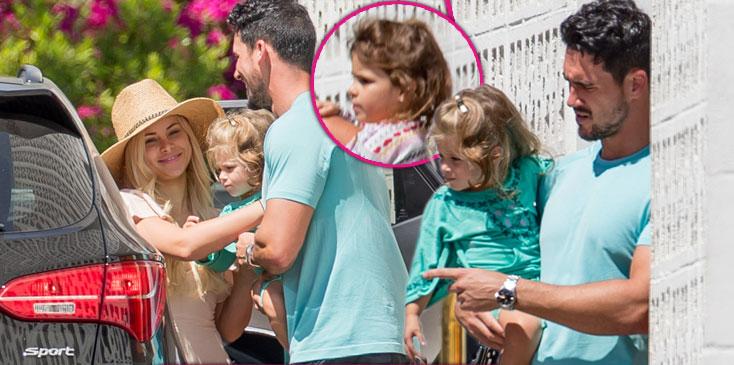 bachelor in paradise josh murray amanda stanton with daughters