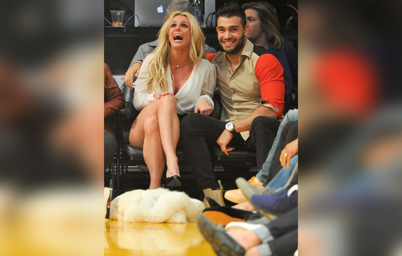 britney-spears-rehab-instagram-post-boyfriend-sam-support