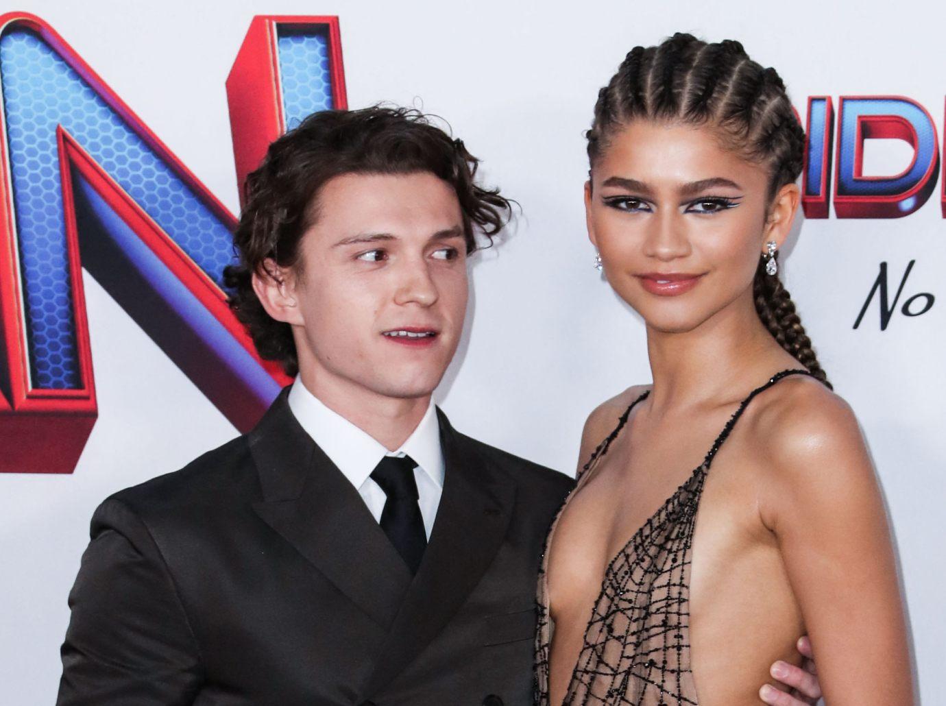 zendaya praises boyfriend tom holland managed overnight fame beautifully