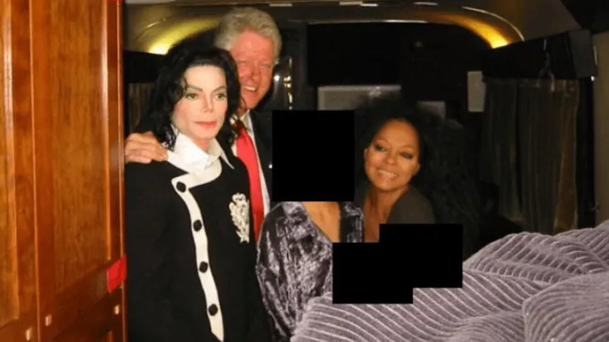 image of Jackson's former security team stated that the singer was briefly at Epstein’s home.