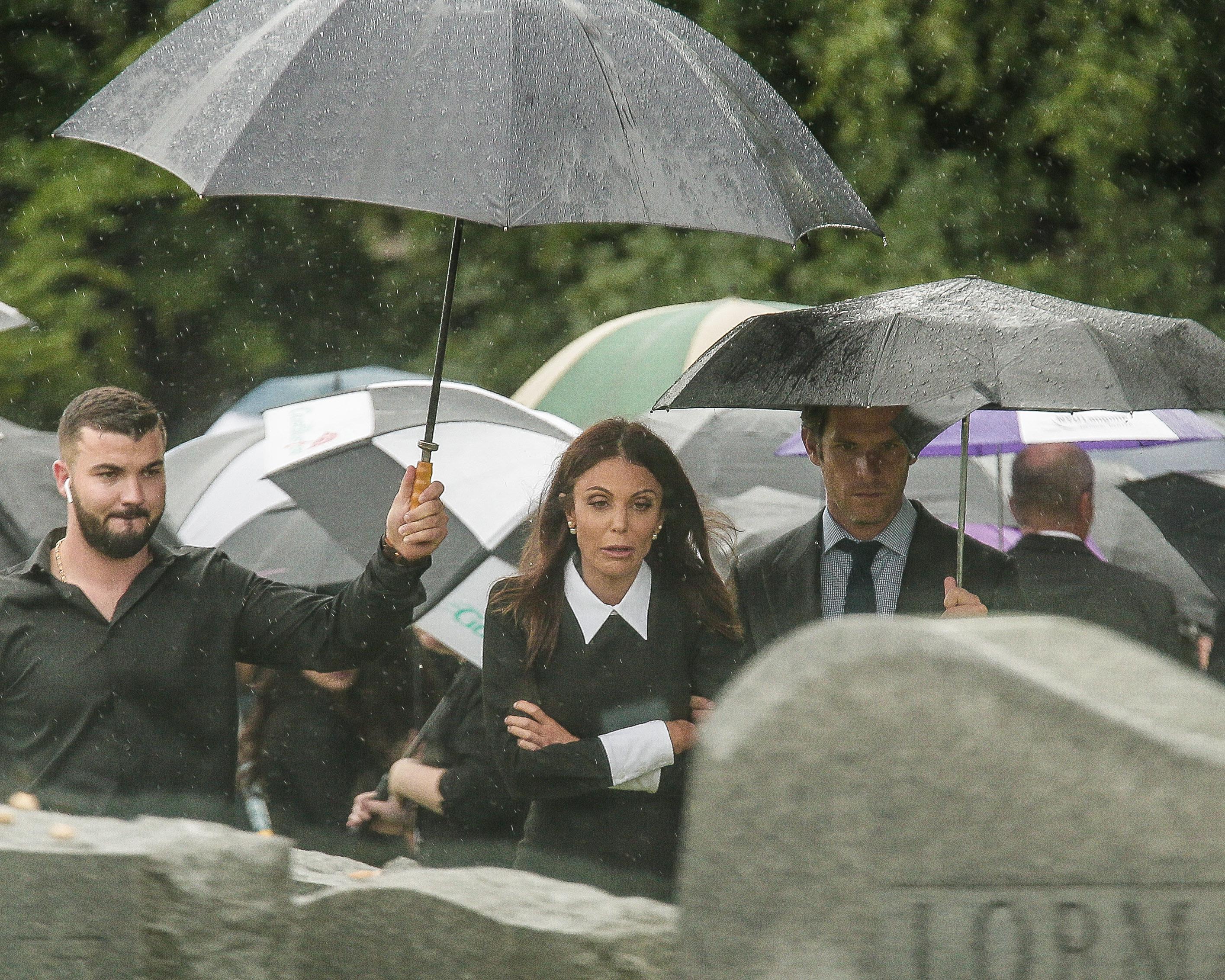 EXCLUSIVE: Bethenny Frankel breaks down at Dennis Shields&#8217; burial