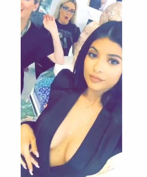 Kylie jenner snapchat sexy raunchy nsfw naked 11