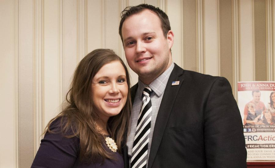 Anna duggar visits josh duggar rehab