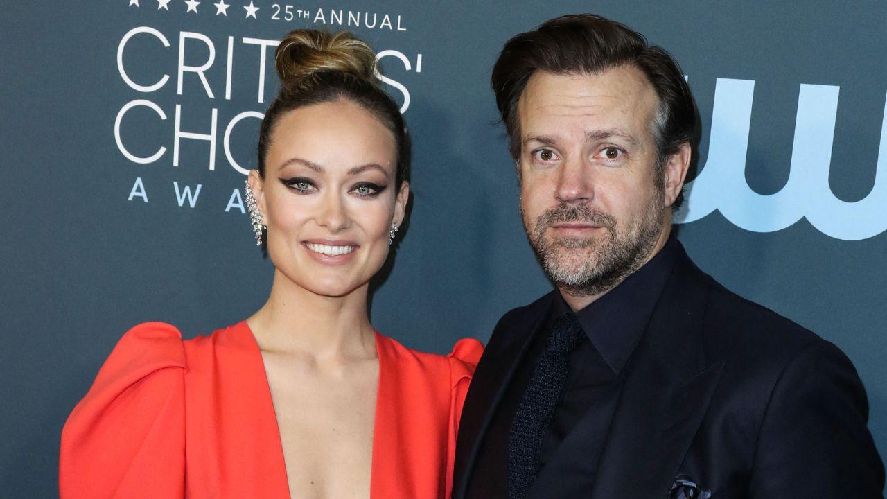 is jason sudeikis single relationship status