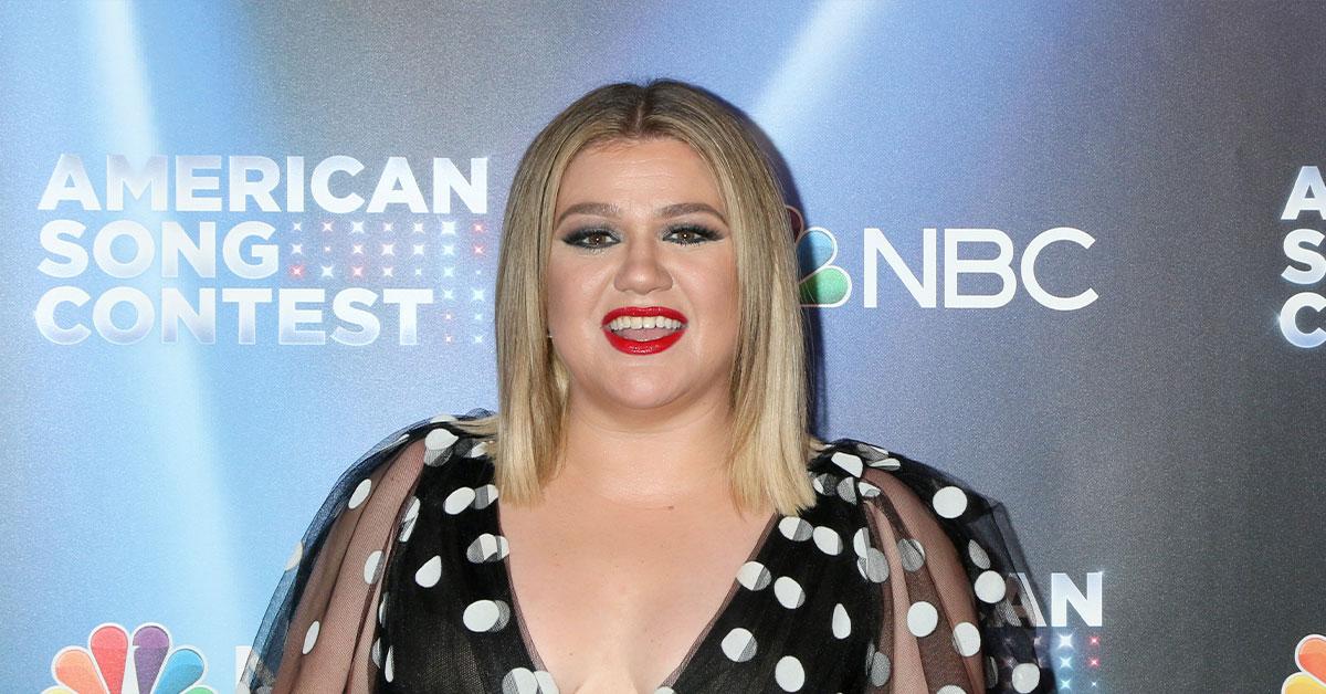 kelly clarkson emotionally admits that american idol forever changed the course of my life pp