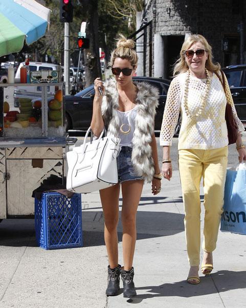 Ok_031513_news_ashley tisdale gallery_ _1.jpg