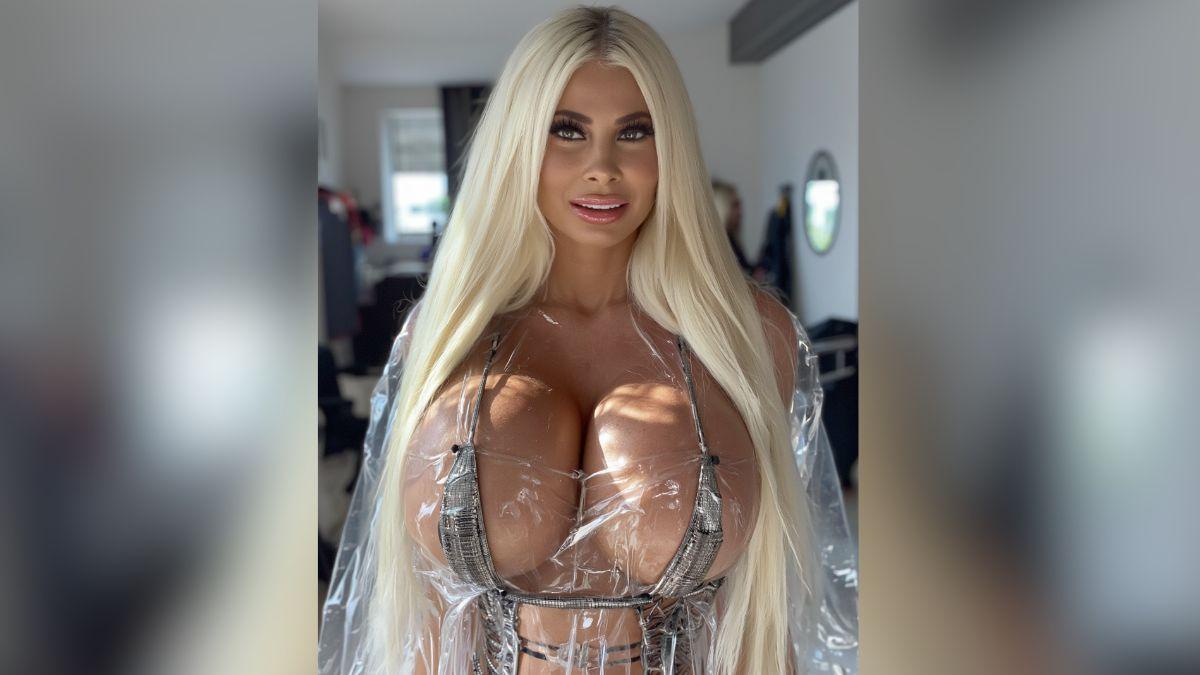 image of 'You're the one I love,' he allegedly told her.