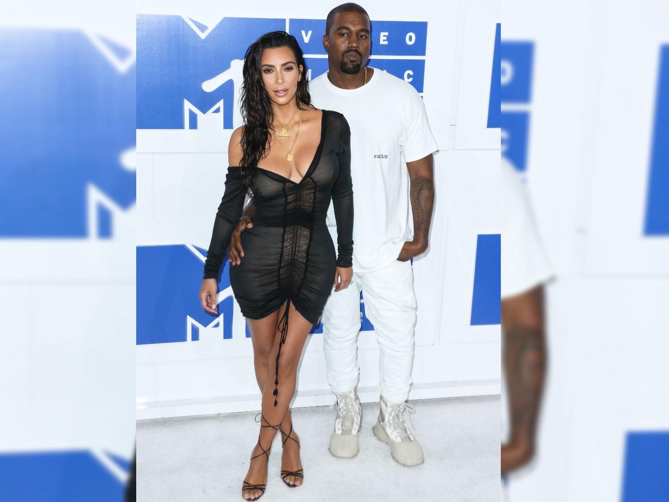 Kim kardashian vma 2016 dress best sale