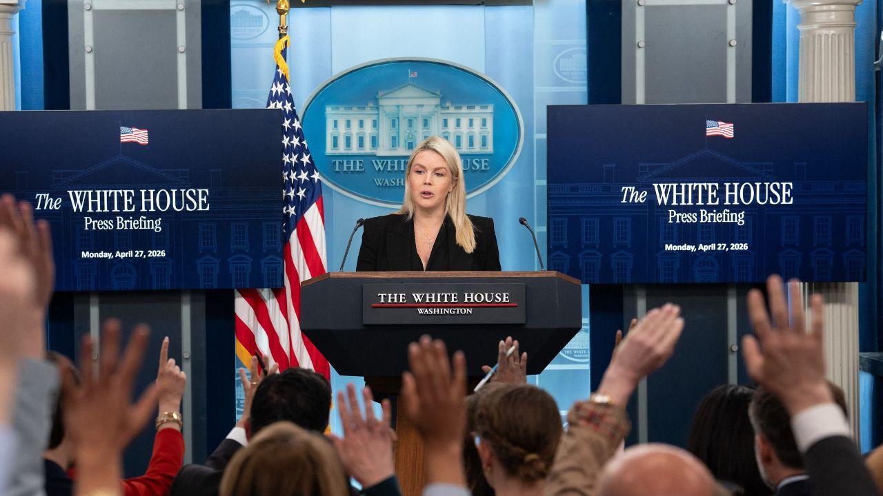 Image of Christopher Lee said the first 60 days would be crucial for building trust inside the White House.