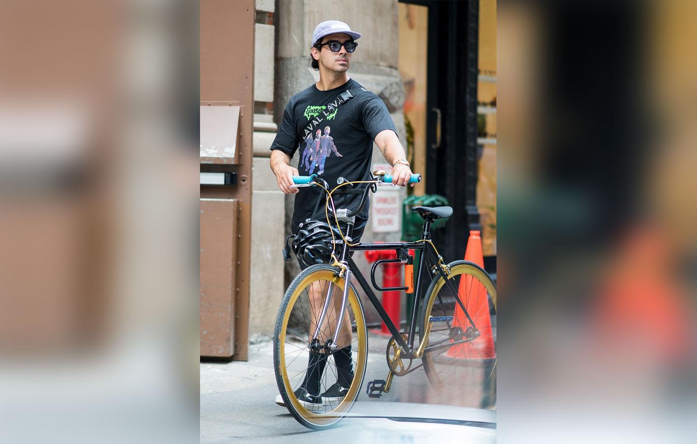 Joe Jonas in SoHo