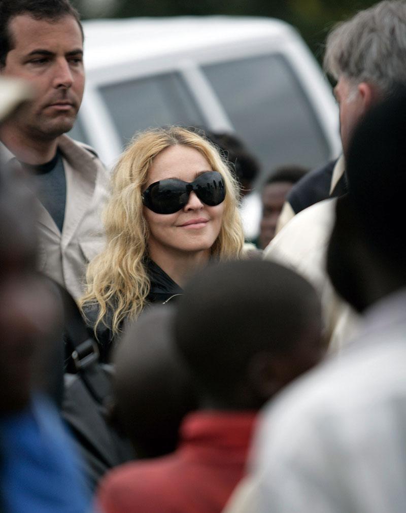 Madonna adopts twins malawi father speaks out not permanent 01