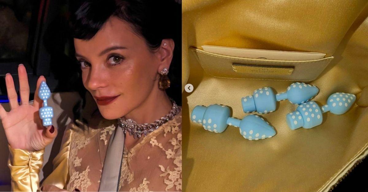 image of The crooner's USB butt plug is blue and white.