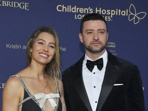 britney spears memoir jessica biel trust issues justin timberlake