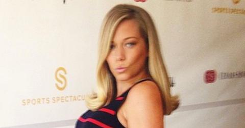 Kendra wilkinson gives birth